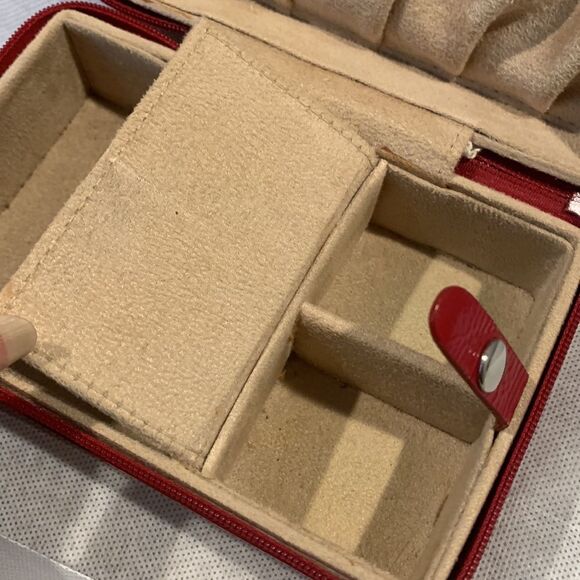 NORDSTROM jewelry box patent leather zip closure top handle divided compartment - Picture 9 of 15